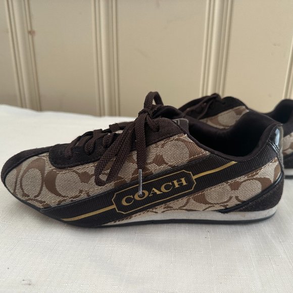 Coach Hilary Sneaker Shoe Signature Jacquard Logo sz 7 - Picture 1 of 9